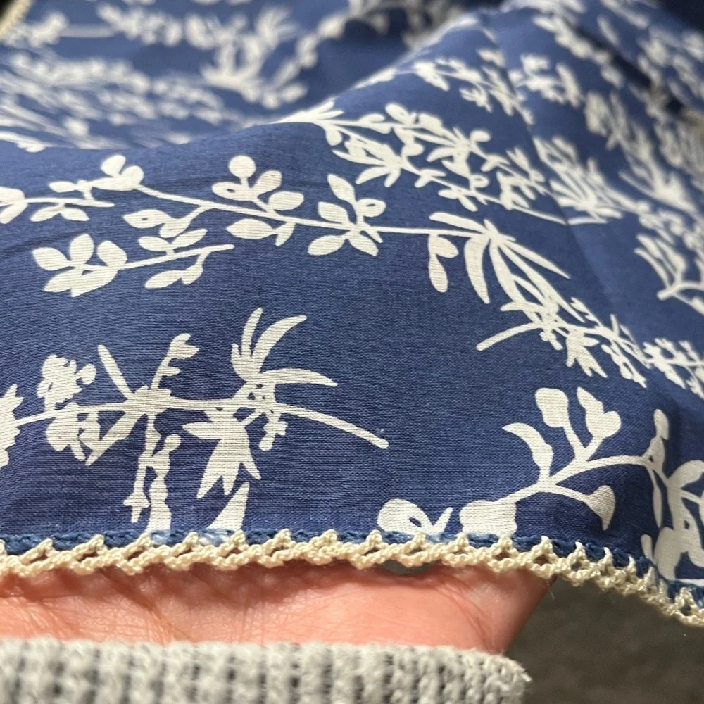 Navy and White Botanical Scarf No brand 27x27